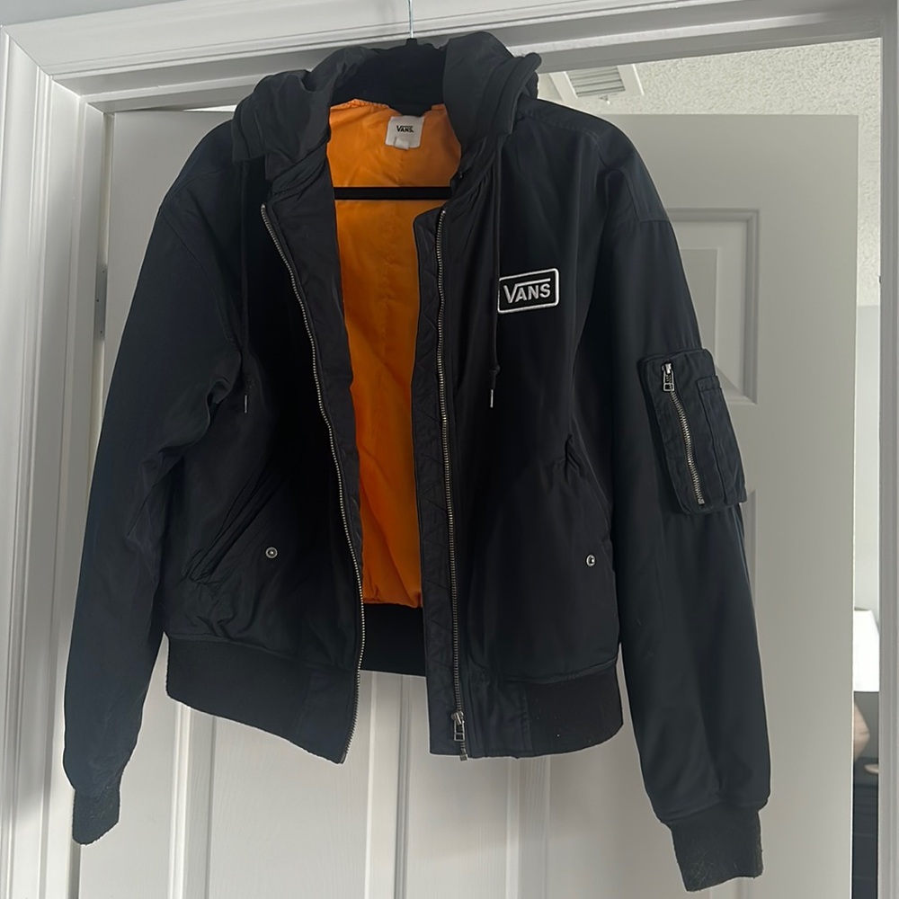 EUC VANS utility style puffer